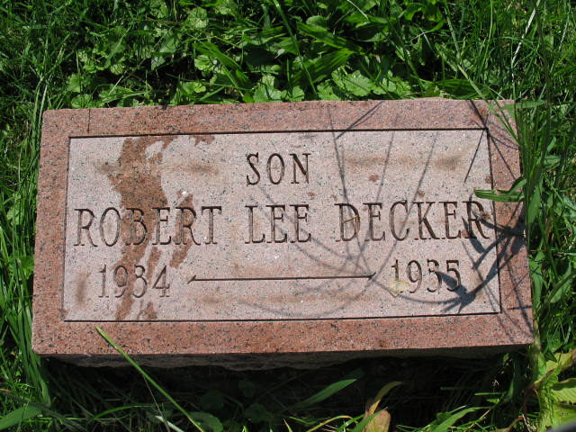 Robert Lee Decker